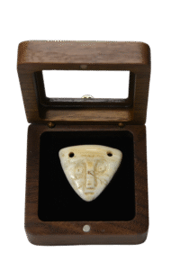 Cahokia Shell Face Gorget – Mississippian Long-Nose Motif